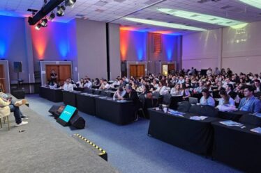 Cães&Gatos acompanha a 6ª Convenção ABHV, que debate o futuro da gestão veterinária